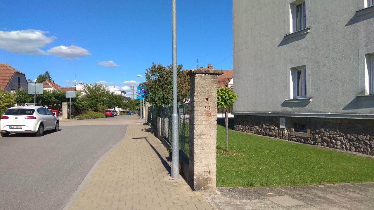 Apartmanovy Byt Trebon Exterior photo
