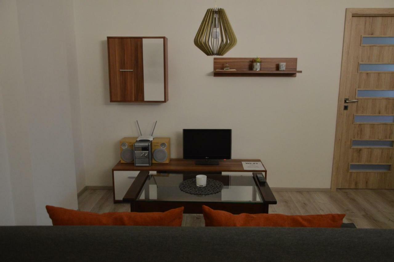 Apartmanovy Byt Trebon Exterior photo