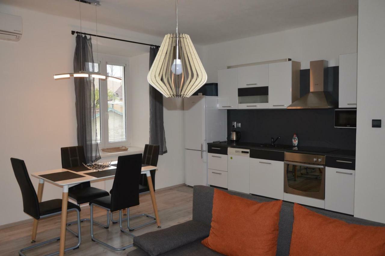 Apartmanovy Byt Trebon Exterior photo