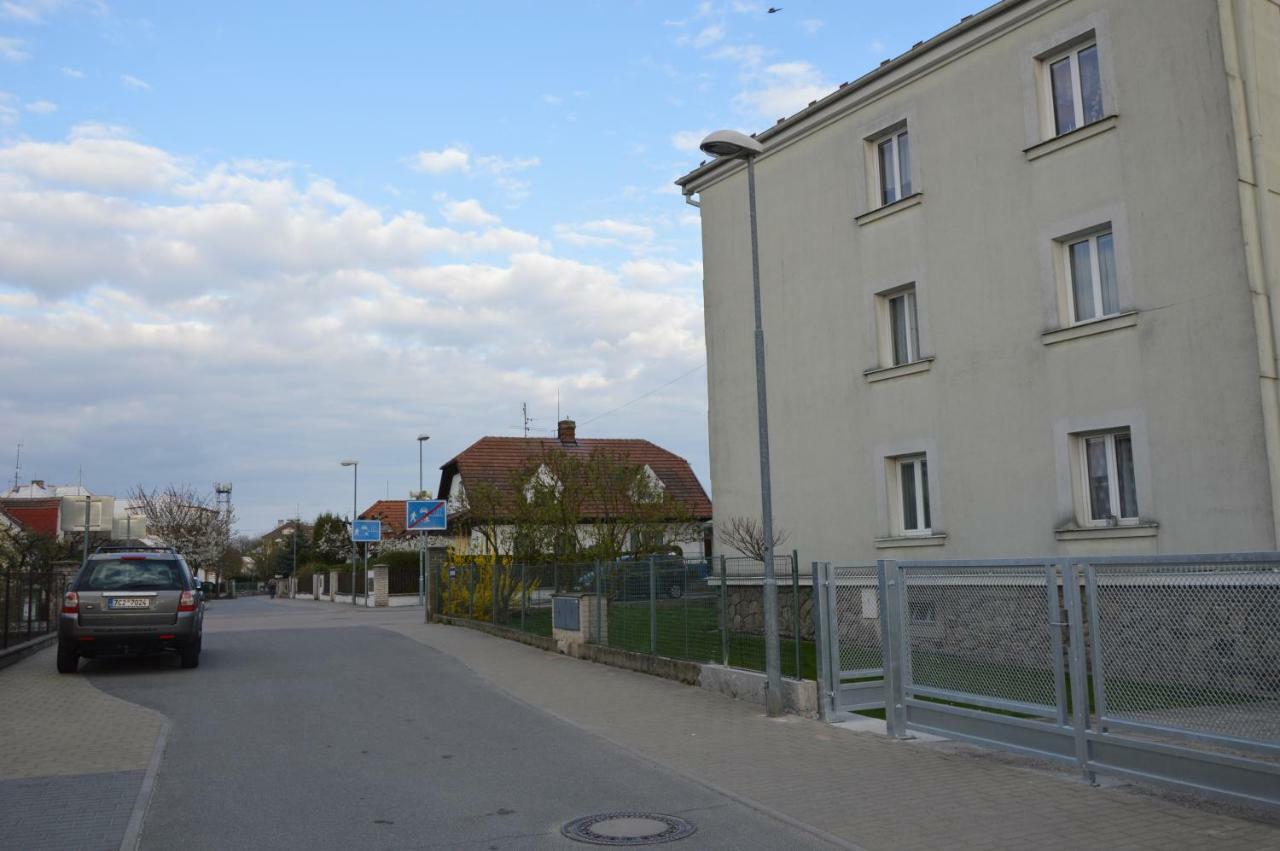 Apartmanovy Byt Trebon Exterior photo